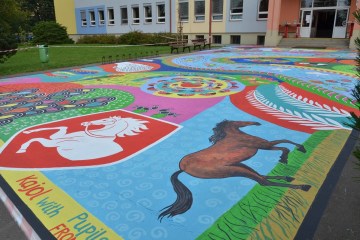malovani-na-chodniku-zs-pardubice-stankova