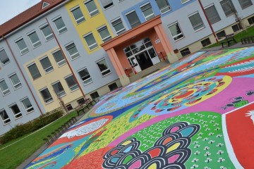 malovani-na-chodniku-zs-pardubice-stankova