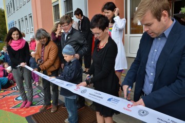 malovani-na-chodniku-zs-pardubice-stankova