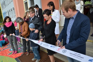 malovani-na-chodniku-zs-pardubice-stankova