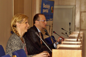 navsteva-ministryne-kateriny-valachove-v-pardubickem-kraji
