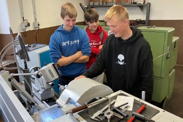 special-polske-technohratky-sou-opravarenske-kraliky