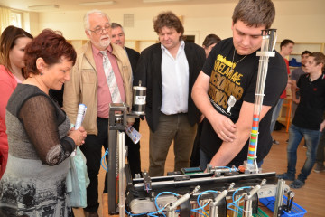 technohratky-2015-ve-stredni-prumyslove-skole-elektrotechnicke-a-vyssi-odborne-skole-pardubice