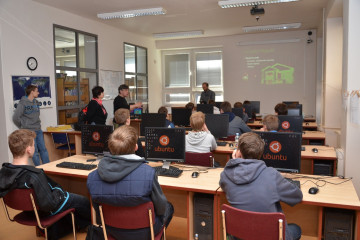 technohratky-2015-ve-stredni-prumyslove-skole-elektrotechnicke-a-vyssi-odborne-skole-pardubice