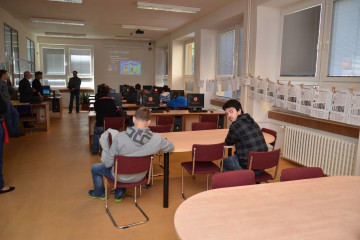 technohratky-2015-ve-stredni-prumyslove-skole-elektrotechnicke-a-vyssi-odborne-skole-pardubice