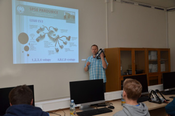 technohratky-2015-ve-stredni-prumyslove-skole-elektrotechnicke-a-vyssi-odborne-skole-pardubice