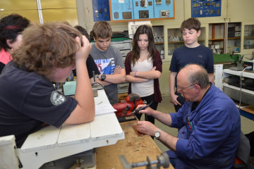 technohratky-2015-ve-stredni-prumyslove-skole-elektrotechnicke-a-vyssi-odborne-skole-pardubice