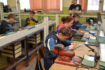 technohratky-2015-ve-stredni-prumyslove-skole-elektrotechnicke-a-vyssi-odborne-skole-pardubice