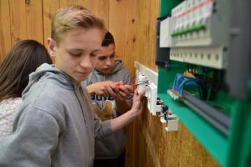 technohratky-2015-ve-stredni-prumyslove-skole-elektrotechnicke-a-vyssi-odborne-skole-pardubice