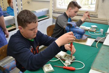 technohratky-2015-ve-stredni-prumyslove-skole-elektrotechnicke-a-vyssi-odborne-skole-pardubice