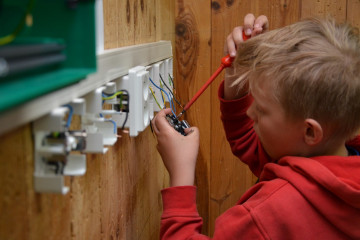 technohratky-2015-ve-stredni-prumyslove-skole-elektrotechnicke-a-vyssi-odborne-skole-pardubice