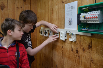 technohratky-2015-ve-stredni-prumyslove-skole-elektrotechnicke-a-vyssi-odborne-skole-pardubice