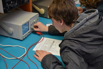 technohratky-2015-ve-stredni-prumyslove-skole-elektrotechnicke-a-vyssi-odborne-skole-pardubice