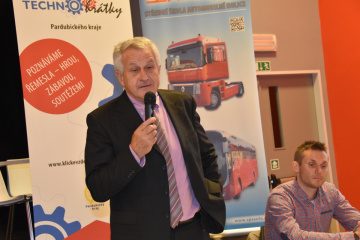 technohratky-2015-ve-stredni-skole-automobilni-v-holicich