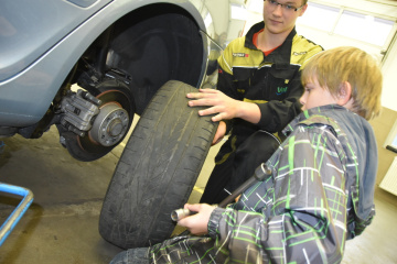 technohratky-2015-ve-stredni-skole-automobilni-v-holicich
