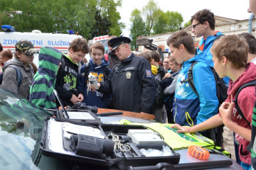technohratky-2015-ve-strednim-odbornem-ucilisti-opravarenskem-kraliky