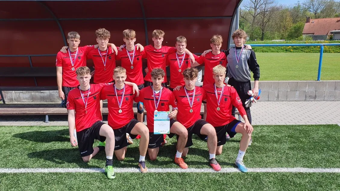 Fotbalisti z&nbsp;EDUCY jsou stříbrní v&nbsp;Pardubickém kraji