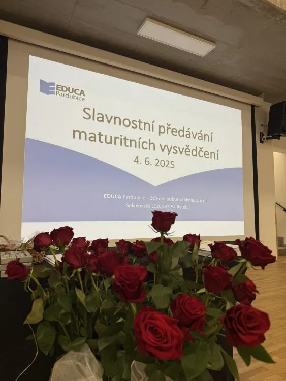 Dojemné loučení s&nbsp;úspěšnými absolventy EDUCA Pardubice