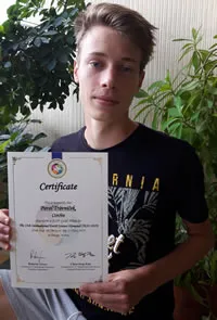 Pavel Trávníček z&nbsp;Gymnázia Mozartova zlatý v&nbsp;mezinárodním kole olympiády ve vědách o&nbsp;Zemi IESO 2019 v&nbsp;Jižní Koreji