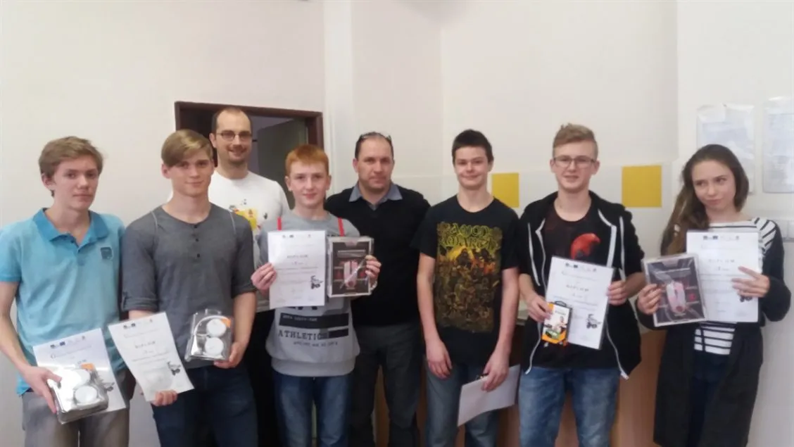 Projekt „Robotika pro ZŠ“ vyvrcholil na Gymnáziu, Pardubice, Mozartova ul.