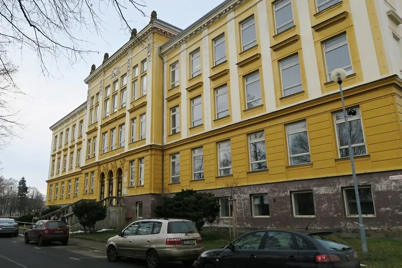 Rekonstrukce Gymnázia Jevíčko bude pokračovat. Kraj hledá firmu, která ji dokončí
