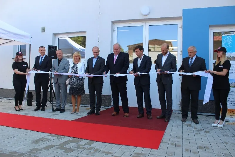 Průmyslovka v&nbsp;Letohradě otevírala nové dílny a&nbsp;učebny