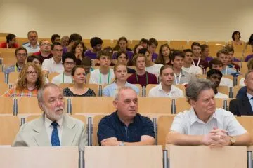 MIC2767