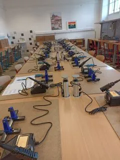 SPSE_analogove-pajeci-stanice