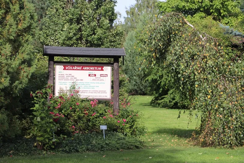 Na učilišti v&nbsp;Nasavrkách už 70 let učí budoucí včelaře