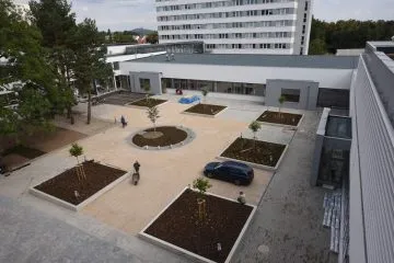 upce_budova