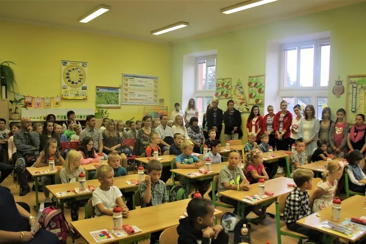 Dárky od kraje pomohu prvňáčkům při orientaci v&nbsp;silničním provozu