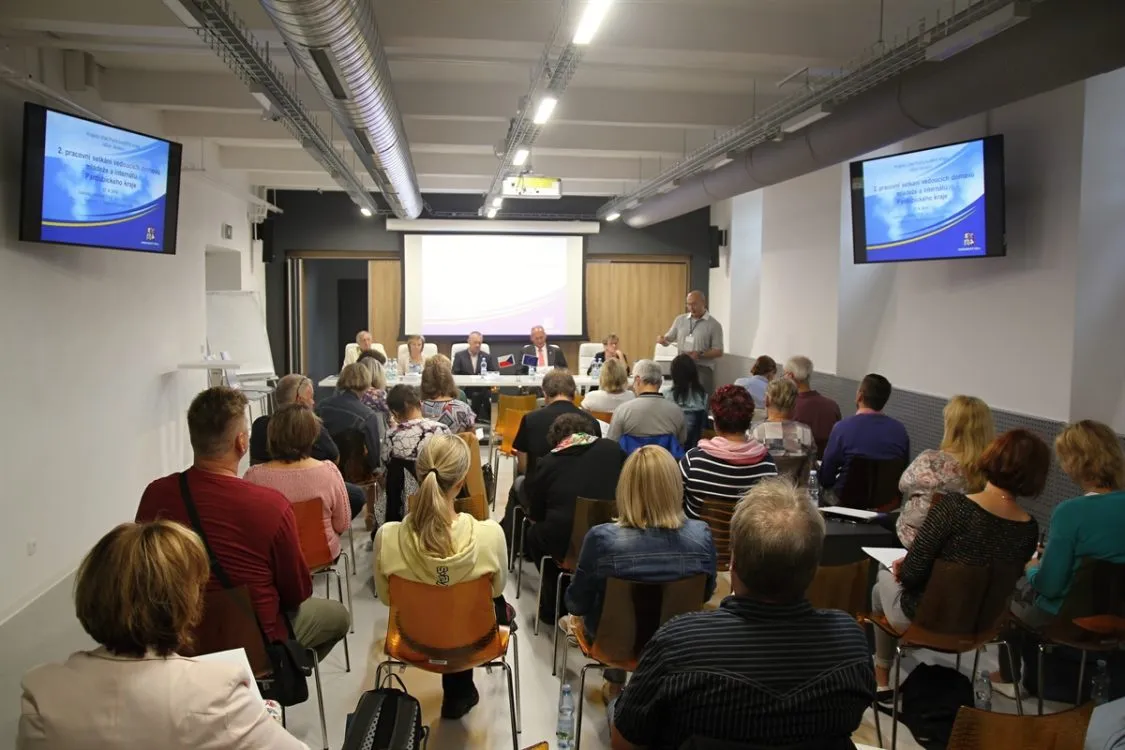 Na úřadě se sešli vedoucí domovů mládeže a&nbsp;internátů