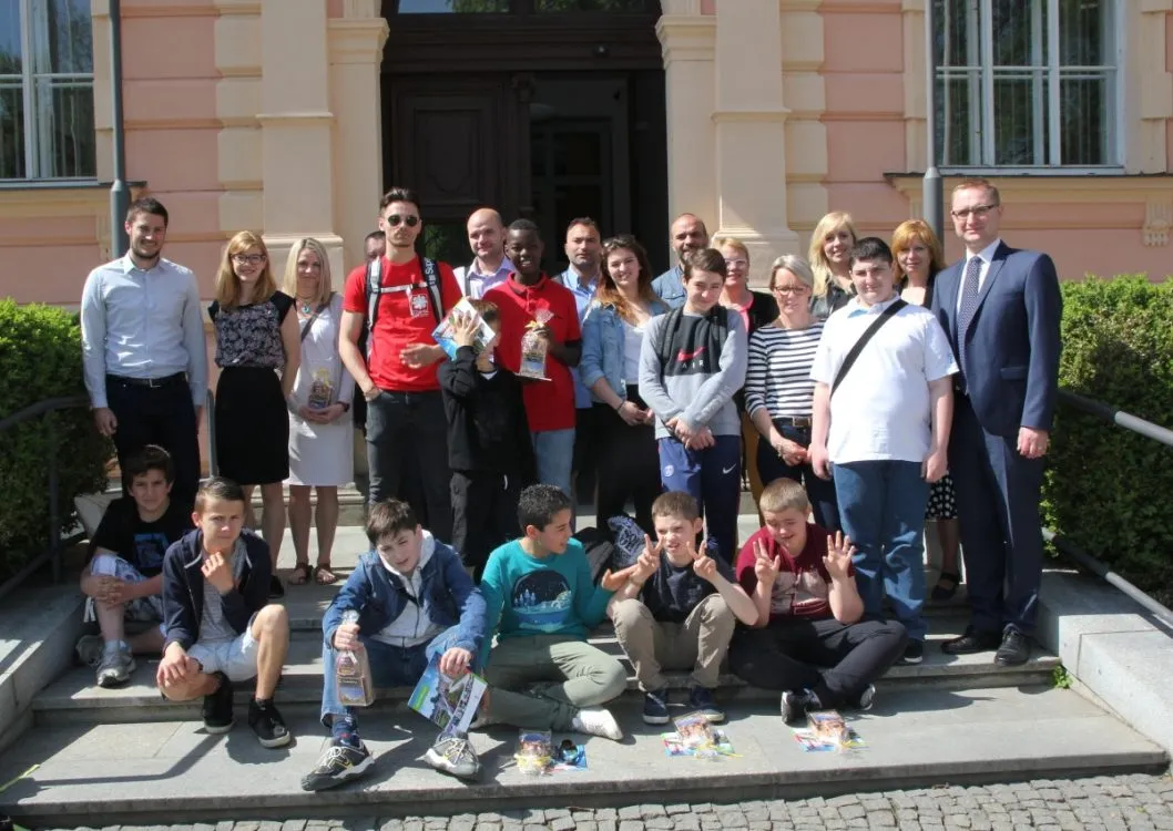 Dětský domov Holice hostí děti z&nbsp;Francie. Zapojil se i&nbsp;dobrovolník