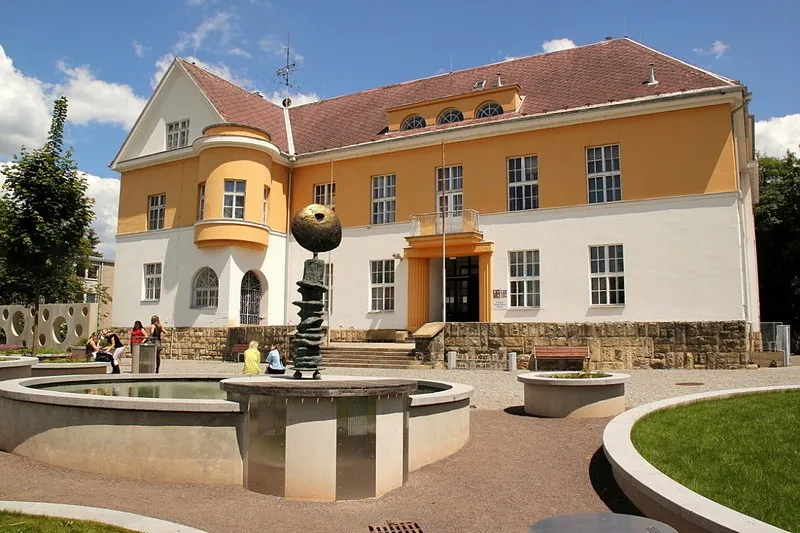 Zdrávka v&nbsp;Ústí nad Orlicí vymění okna