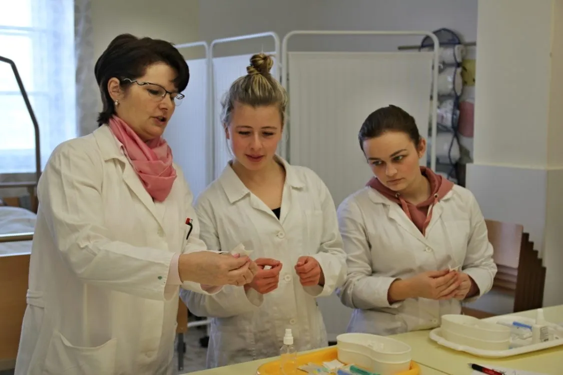 Všeobecné sestry budou moci získat na orlickoústecké zdravotnické škole diplom kombinovanou formou studia