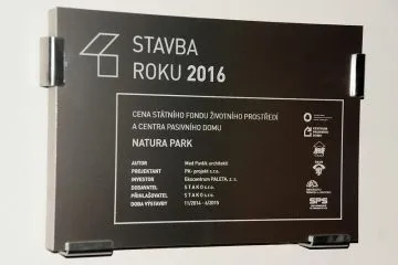 04_Jedna_se_o_stavbu_roku_20161