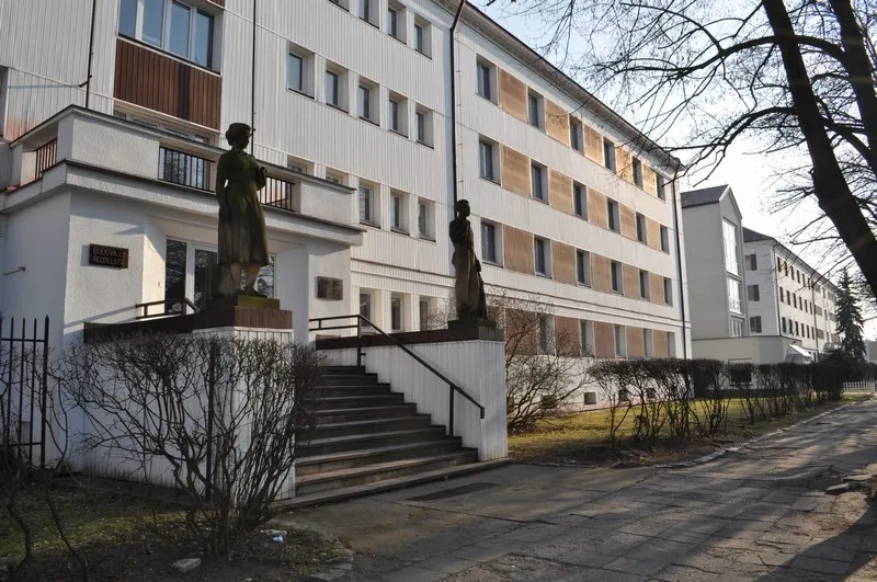 Krajské školy o&nbsp;prázdninách rozhodně nespí