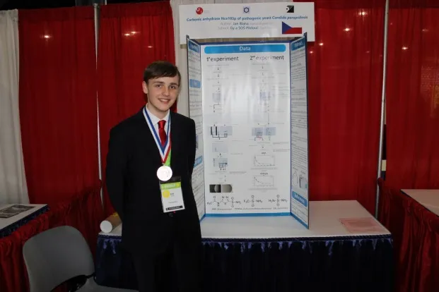 Student přeloučského gymnázia zazářil na vědecké soutěži v&nbsp;USA