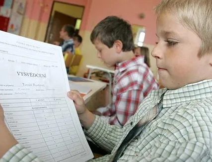 Dejte dětem volno a&nbsp;nenuťte je do učení. Prázdniny si zaslouží