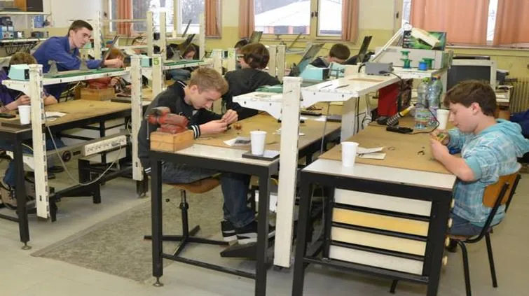 Praktická elektronika 2015 – soutěž pro žáky ZŠ pardubického regionu