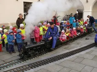 1186113_552440761477290_1286439838_n1