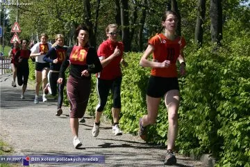 Beh-kolem-policskych-hradeb_3