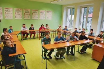 deti_ve_tride
