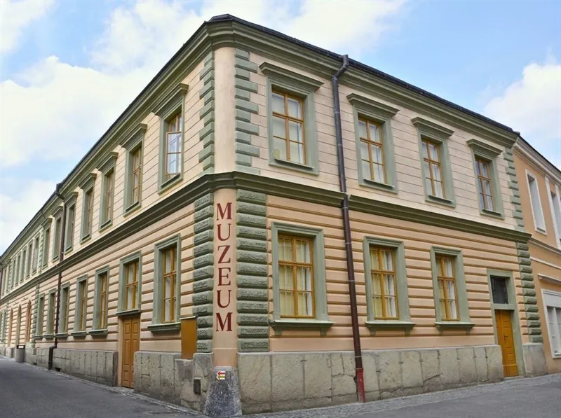 VZDĚLÁVACÍ PROGRAMY Městského muzea a&nbsp;galerie Polička pro školní a&nbsp;zájmové skupiny