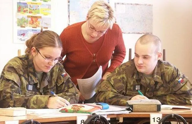 Vojenské škole v&nbsp;Moravské Třebové zánik nehrozí
