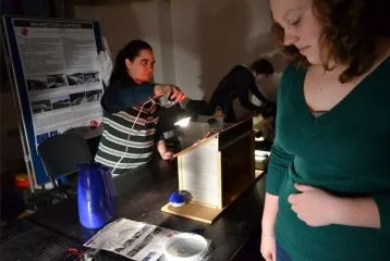 nocvyzkumniku13-07