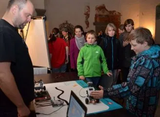 nocvyzkumniku13-15