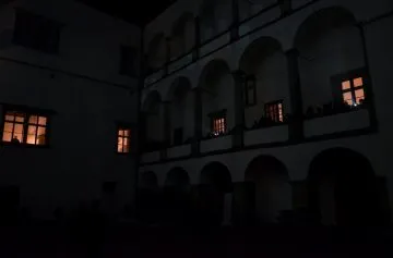 nocvyzkumniku13-17
