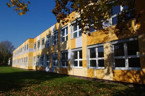 Město na zateplených školách šetří miliony