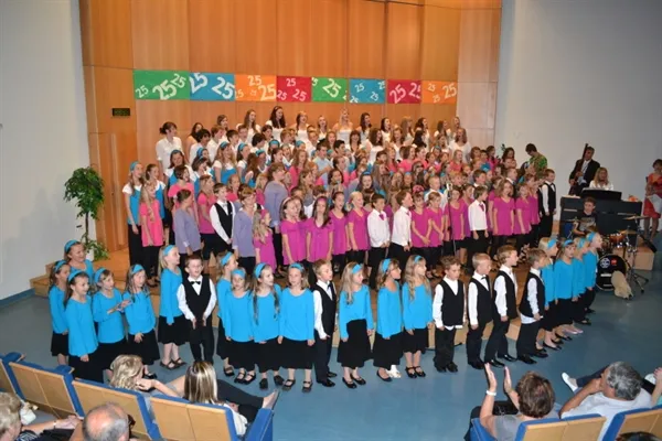 Jarní koncert ZŠ Polabiny 2